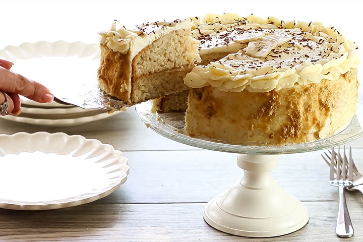 Banoffee Pie Meets Cake: The Ultimate Caramel Banana Delight Guide